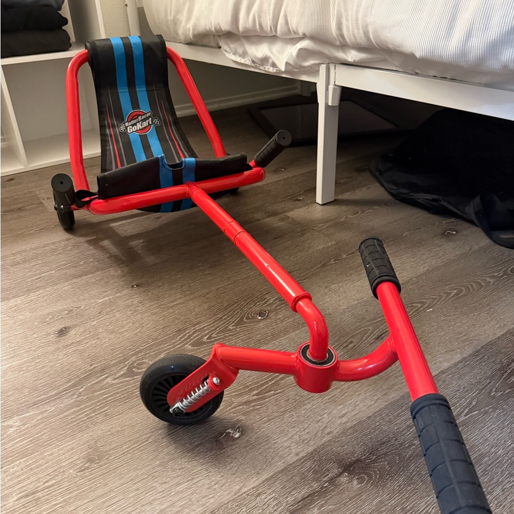 Razor Red and Black Kids Ride-On Toy